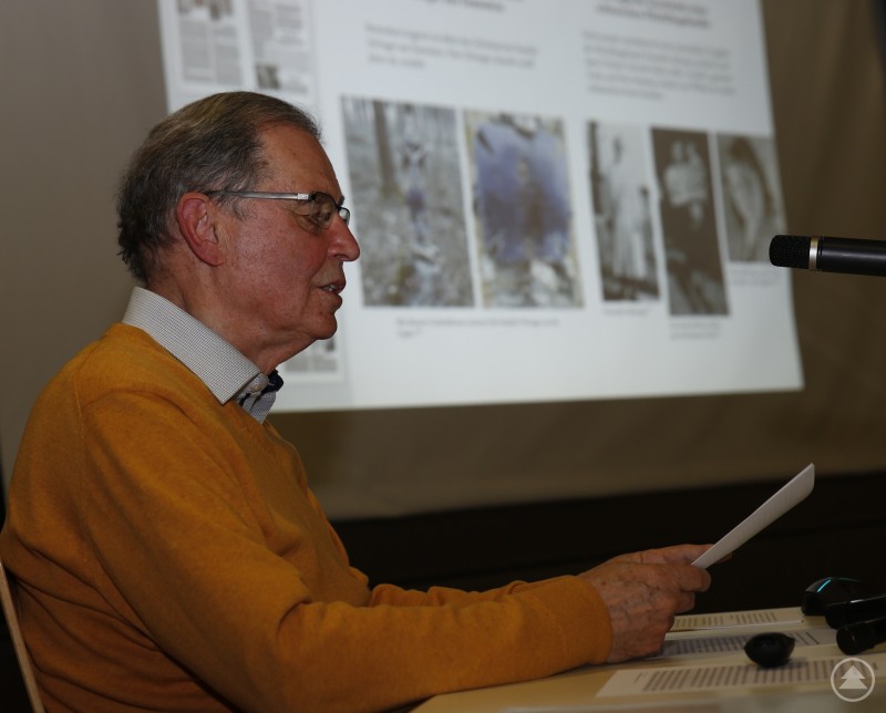 Bernd Bachhuber berichtete als Heimatbuchautor schonungslos über die NS-Zeit in Schönberg und die tragische Zerstörung des Marktes nach blindem Fanatismus. Bernd Bachhuber während seines Vortrags zur Zerstörung Schönbergs am Ende des Zweiten Weltkriegs.
