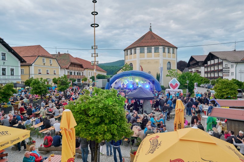 Flyer/Grafik zum Event: Bodenmaiser Schlagerparty 2025 am Sa., 24.05.2025 ab 18:00 Uhr