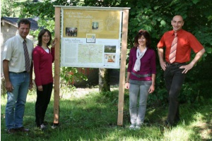 Über 40 Tafeln säumen den Weg der Säumer