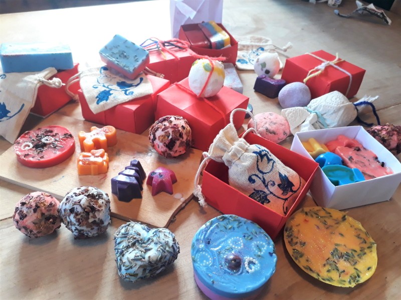 Flyer/Grafik zum Event: Seifenwerkstatt für Kinder im Freilichtmuseum Finsterau 2025 am Do., 06.11.2025 ab 11:00 Uhr