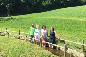 Parlamentarische Staatssekretärin Rita Hagl-Kehl, MdB und MdL Ruth Müller zu Gast auf dem Ranzinger Hof
