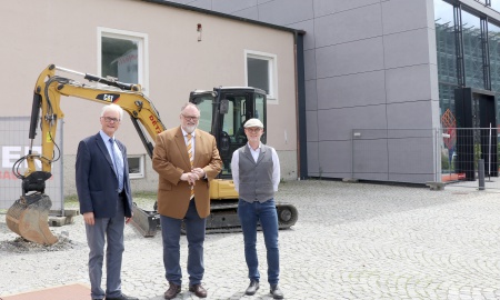 Adalbert-Stifter-Gymnasium und INN.KUBATOR erhalten zusätzliche Räume