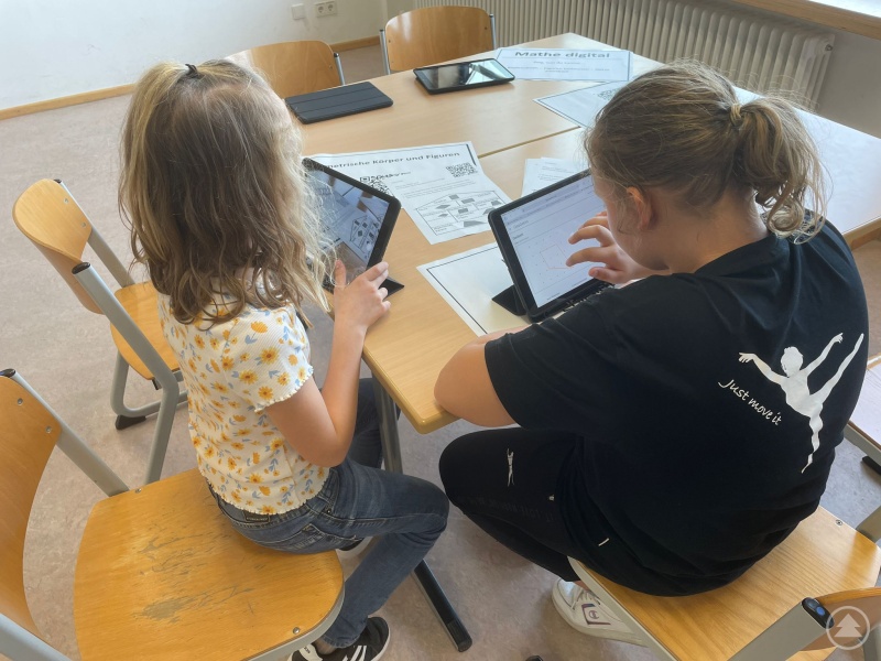 Die Arbeit mit dem Tablet begeisterte die zukünftigen Realschüler