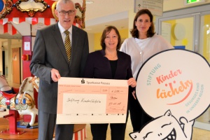 Spende nach „Kindermitbringtag“ im Amtsgericht