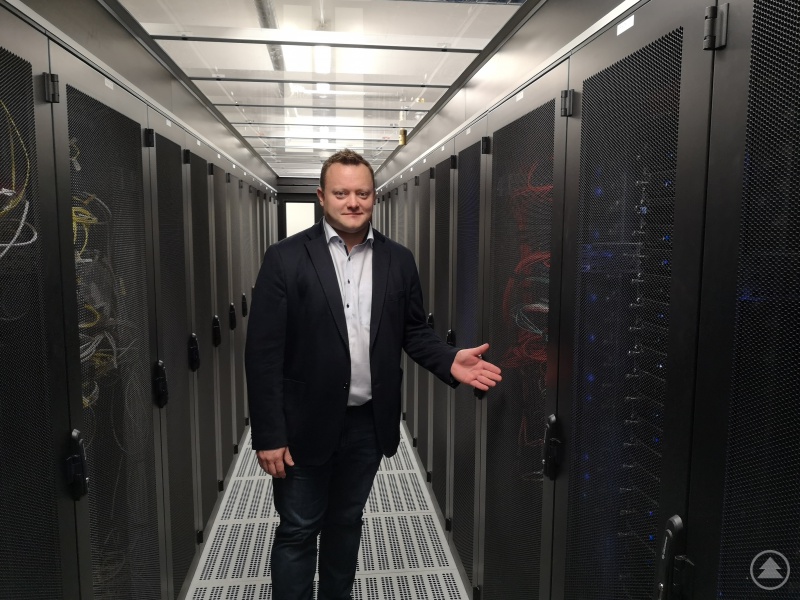 Stefan Behringer, CEO und Geschäftsführer der BWmedien GmbH im Rechenzentrum der BWmedien GmbH