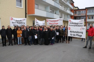 Neue Perspektiven für die Altenpflege sind notwendig