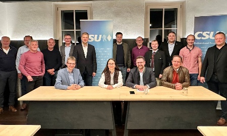 Diskussion zum CSU-Grundsatzprogramm: MdL Dr. Gerhard Hopp zu Gast in Neuschönau