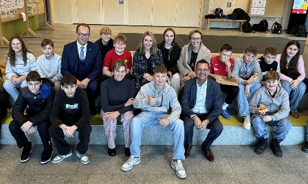 Bayerns Kultusministerin Anna Stolz zu Besuch in Waldkirchen