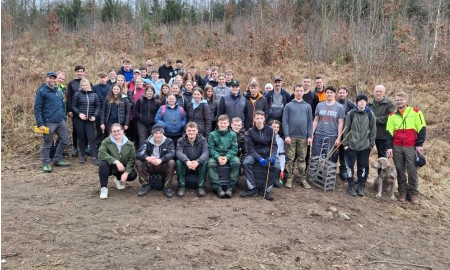 Aufforstungsprojekt der Mittelschule Untergriesbach: Ein Tag im Zeichen des Waldes