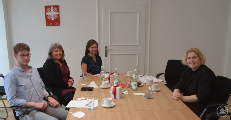 Freiwilligendienste im Fokus (v.l.): Über die besondere Form des Engagements sprachen Fritz Müller, Fachbereichsleiterin Beate Heindl und Bufdi-Beauftrage Elisabeth Schachner von der Caritas Passau mit der FDP-Bundestagsabgeordneten Sandra Bubendorfer-Licht.