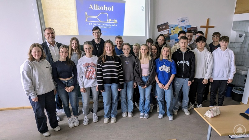 Die Schülerinnen und Schüler der Realschule Grafenau waren nach dem Vortrag von Richter Anton Donaubauer geschockt, welche negativen Auswirkungen Alkohol nicht nur im Straßenverkehr haben kann.