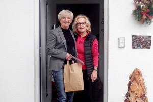 Landrätin bringt Nikolauspräsent