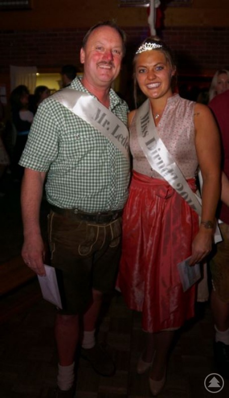 Mrs. Dirndl Monika Angerer und Mr. Lederhosn Anton Dankesreiter