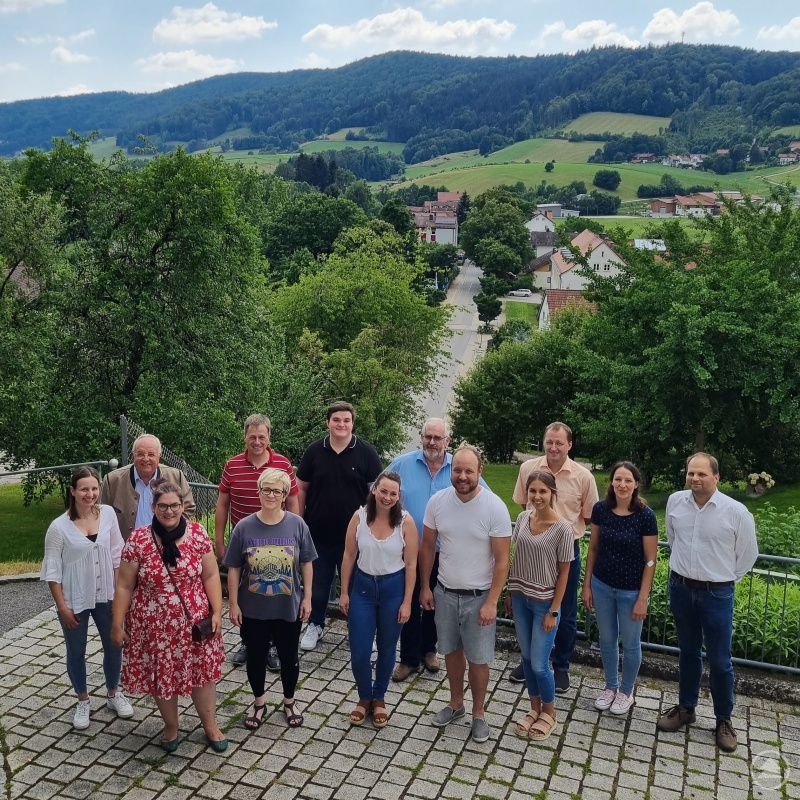 Die Smart-City-Beauftragten im Ilzer Land treffen sich zu einem ersten persönlichen Kennenlernen und setzen sich zukünftig in allen Gemeinden für das Gelingen des Modellprojekts „Smart City“ ein.