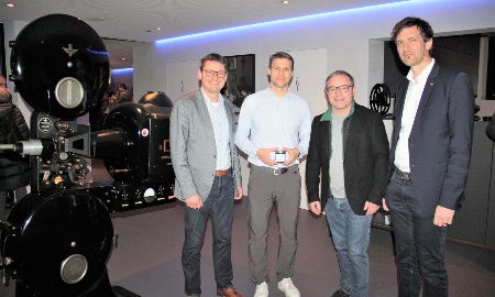 Rotary-Clubs besuchen Module-Hersteller in Obernzell