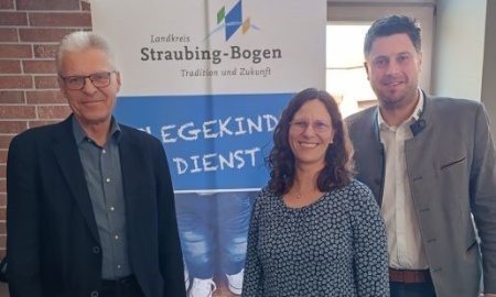 Kinder zwischen zwei Welten -  Stark nachgefragte Fortbildungsveranstaltung für Pflegeeltern mit dem renommierten Familientherapeuten Dr. Scheuerer-Englisch