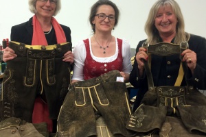 Handgefertigte Lederhosen begeistern wild&weiblich