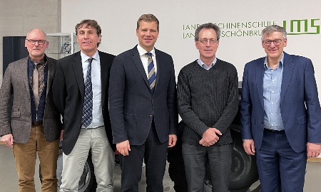 Biogasanlage aus textilen Materialen am Agrarbildungszentrum