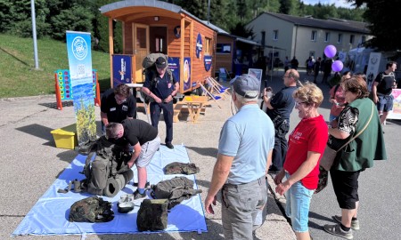 TonYversum präsentiert sich beim Tag der Bundeswehr