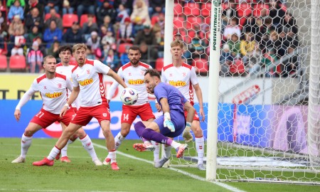 Später Ausgleich: Jahnelf erringt Punkt gegen Saarbrücken