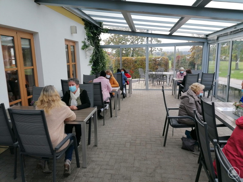 Speed Dating - Möglichkeit sich schnell untereinander kennen zu lernen.