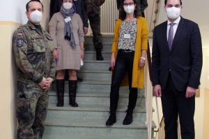 Soldaten aus der Kaserne in Freyung unterstützen das Gesundheitsamt des Landratsamtes Freyung-Grafenau