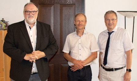 Neuer Schulleiter des Adalbert-Stifter-Gymnasiums zum Antrittsbesuch bei Oberbürgermeister Jürgen Dupper