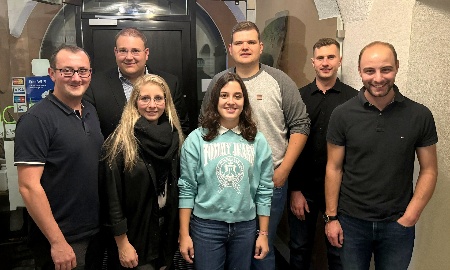 JWU Freyung sammelt wieder ausrangierte Christbäume ein