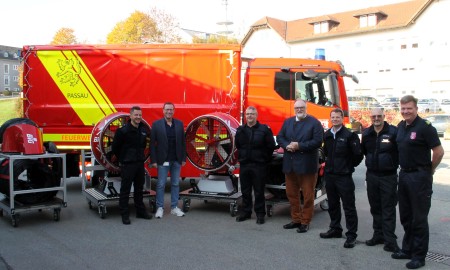 Zwei Großraumlüfter für die Feuerwehren der  Stadt Passau