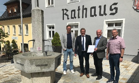 Attraktive Dorfmitte für Hundsruck – ALE Niederbayern fördert Ortsdurchfahrt mit über 900.000 Euro