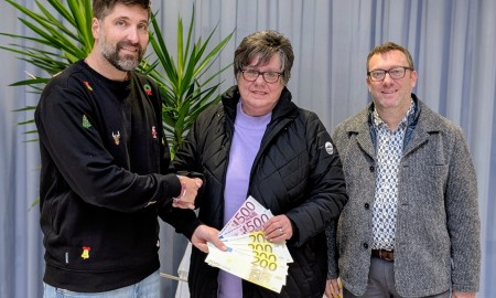 Realschule Grafenau spendet 1.776 Euro an die Spiegelauer Tafel