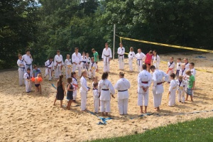 Karate-Spaß des 2. Karate Club Bayerwald e.V. im Freibad