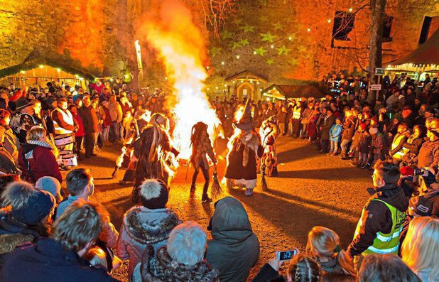 Flyer/Grafik zum Event: 25. Hilgartsberger Burgweihnacht am Fr., 13.12.2019 - So., 15.12.2019 von 14:00 bis 21:00 Uhr