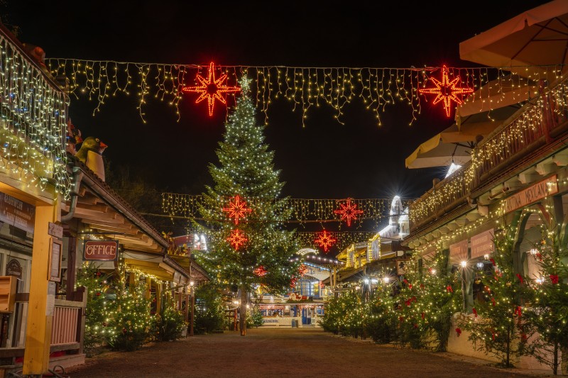 Flyer/Grafik zum Event: Deutsch-Amerikanische Weihnacht am Fr., 15.11.2024 - So., 22.12.2024