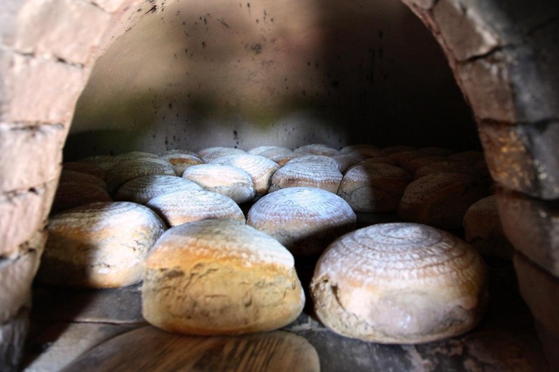 Flyer/Grafik zum Event: Brotbacken im Holzbackofen am Mi., 07.05.2025 - Mi., 24.09.2025