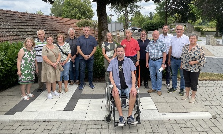 Landratsamt organisierte eine Veranstaltung für kommunale Senioren- und Behindertenbeauftragte Beauftragte informieren sich über Barrierefreiheit auf öffentlichen Wegen