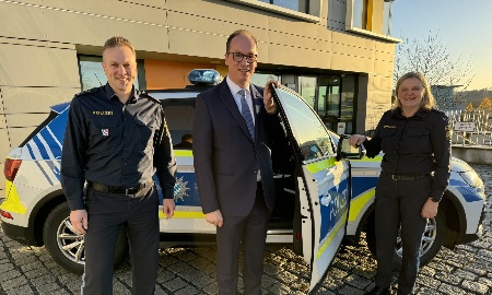 Abgeordneter Martin Behringer besucht die Polizei in Grafenau: Sicherheit und Bürgernähe im Fokus