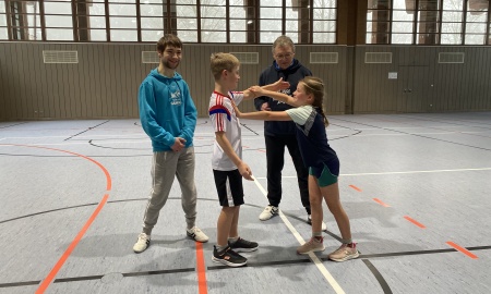 „Stopp! Lassen Sie mich in Ruhe!“