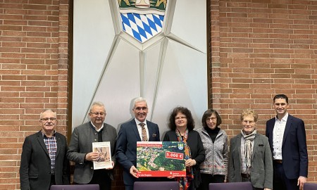 „Eine ganz besondere Ehre und ein großer Motivationsschub“ – Arbeitskreis Heimatgeschichte Mitterfels e.V.  erhält den Kulturpreis 2024