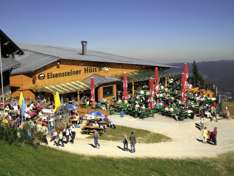 Flyer/Grafik zum Event: Hüttenkrimi Wochenende am Fr., 26.09.2025 - So., 28.09.2025