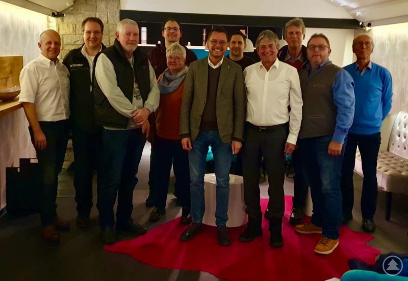 v.l. Josef Aigner Kreisgeschäftsführer, Günther Karl, Reinhard Gartner, Thomas Mixa, Dr. Irina Wiederer, BGM Heinz Pollak 2. stellvertretender Vorsitzender, Markus Maier, Kreisvorsitzender Ludwig Lankl, Gerhard Hilgart, Karl Matschiner 1. stellvertretender Vorsitzender, Georg Stadler