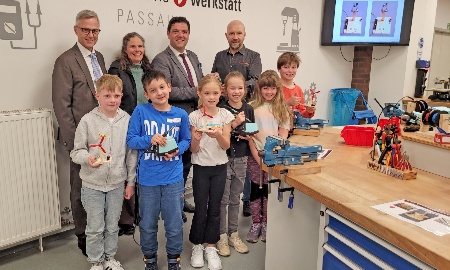 Neue Lötkolben für Wissenswerkstatt Passau