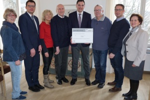 Landratsamt Freyung-Grafenau spendet 1.200,- € an die Tafeln