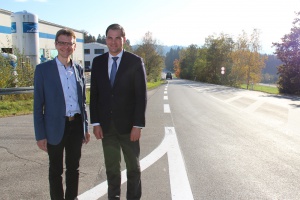 Landkreis saniert im Rahmen des Deckenbauprogramms rund 12 Kilometer Straße