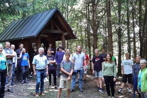 Schüler handeln global und erforschen den Wald