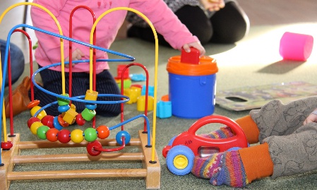 Vorträge zu den Themen Bindung, motorische Entwicklung und Sprachentwicklung