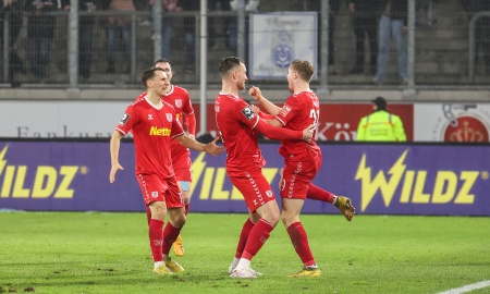 „Fahren glücklich nach Hause“