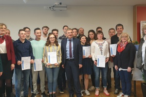 „Wiederaufforstung in Zeiten des Klimawandels“ –  P-Seminarpreisvergabe am Gymnasium Freyung