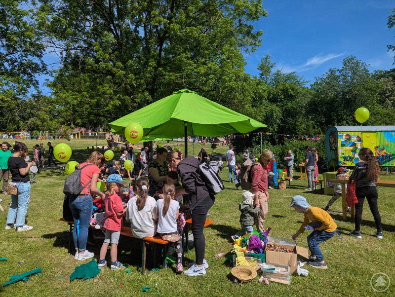 Das 4You Deggendorf begeisterte kleine Gäste ganztägig mit schönen Mitmachaktionen 4You Kinderprogramm bei der offiziellen Eröffnungsfeier des Deggendorfer Stadtparks