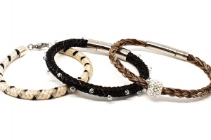 Regionales Handwerk: Miriam Schmid, Pferdehaarschmuck